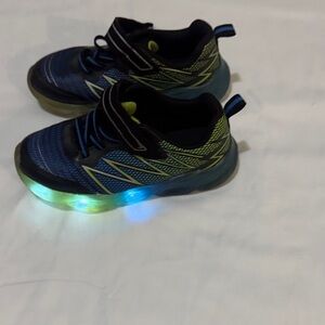 Kids Light-Up non-lace up Sneakers boys 12